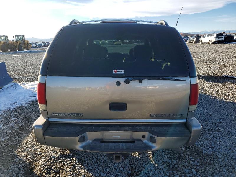 Photo 6 from auction – 2000 CHEVROLET BLAZER with VIN 1GNDT13W8Y2372658