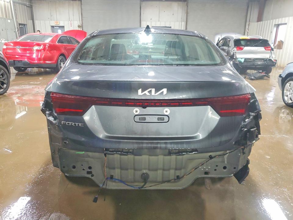 Photo 6 from auction – 2022 KIA FORTE FE with VIN 3KPF24AD4NE445336