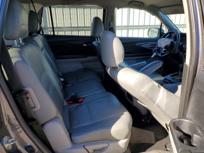 Photo 11 from auction – 2016 HONDA PILOT with VIN 5FNYF6H19GB091430