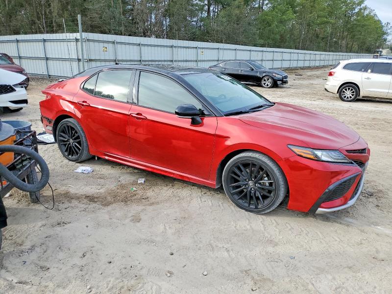 Photo 4 from auction – 2022 TOYOTA CAMRY with VIN 4T1K61AK9NU075868