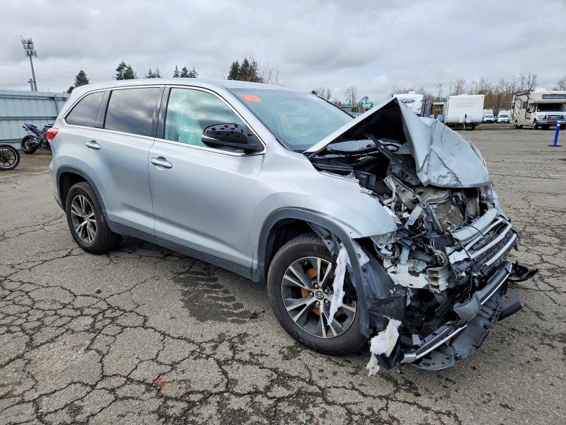 Zdjęcie 4 z aukcji – 2019 TOYOTA HIGHLANDER z VIN 5TDZZRFH0KS308302