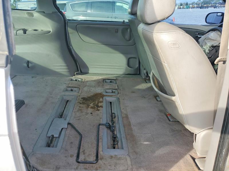 Photo 11 from auction – 2000 MAZDA MPV WAGON with VIN JM3LW28G2Y0105666