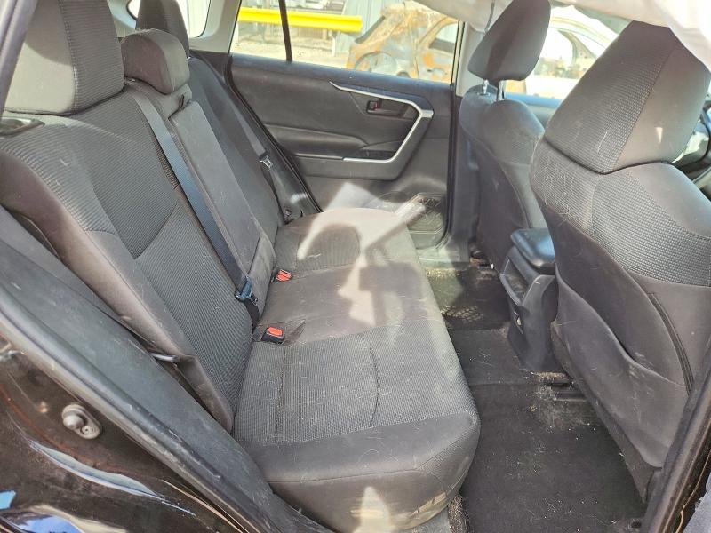 Photo 10 from auction – 2021 TOYOTA RAV4 LE with VIN 2T3F1RFVXMW201632
