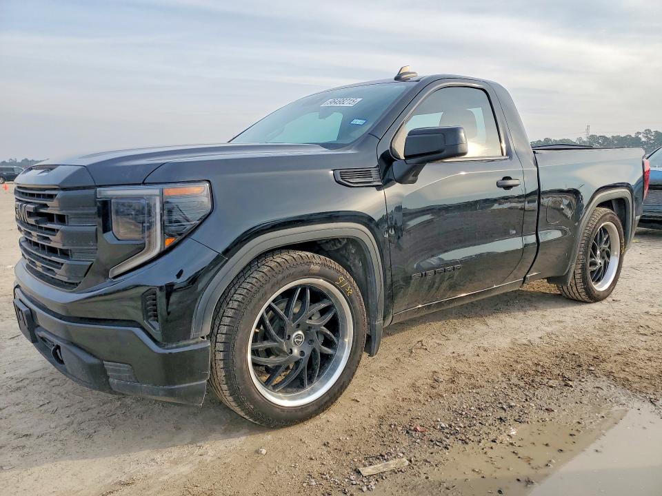 GMC SIERRA 2024 with VIN 3GTNHAEK7RG335053 - Photo from auction