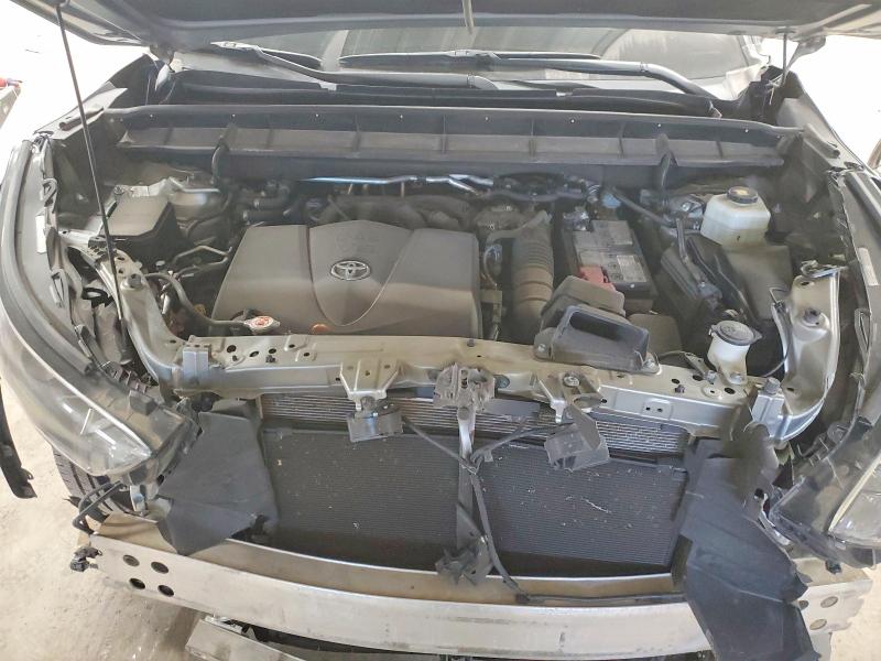 Photo 12 from auction – 2021 TOYOTA HIGHLANDER with VIN 5TDBZRBH5MS095521