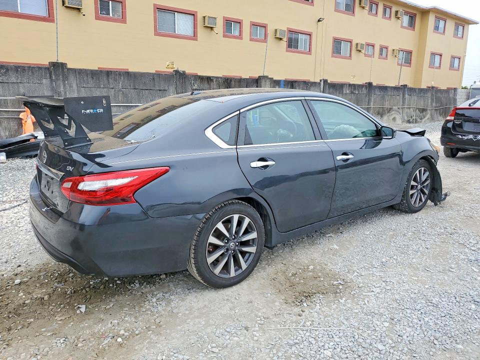 Photo 3 from auction – 2017 NISSAN ALTIMA with VIN 1N4AL3AP6HC224415