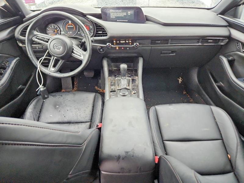 Photo 8 from auction – 2019 MAZDA 3 with VIN JM1BPAJM3K1131805