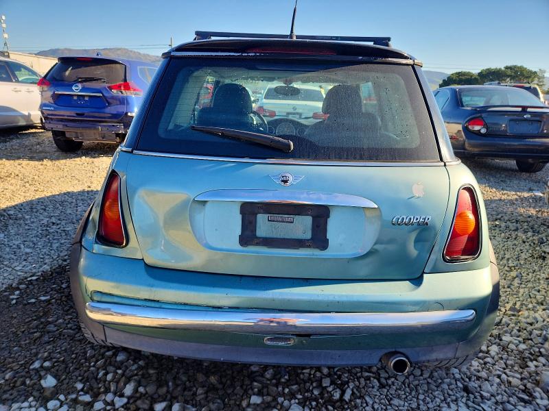 Photo 6 from auction – 2002 MINI COOPER with VIN WMWRC33402TC38267