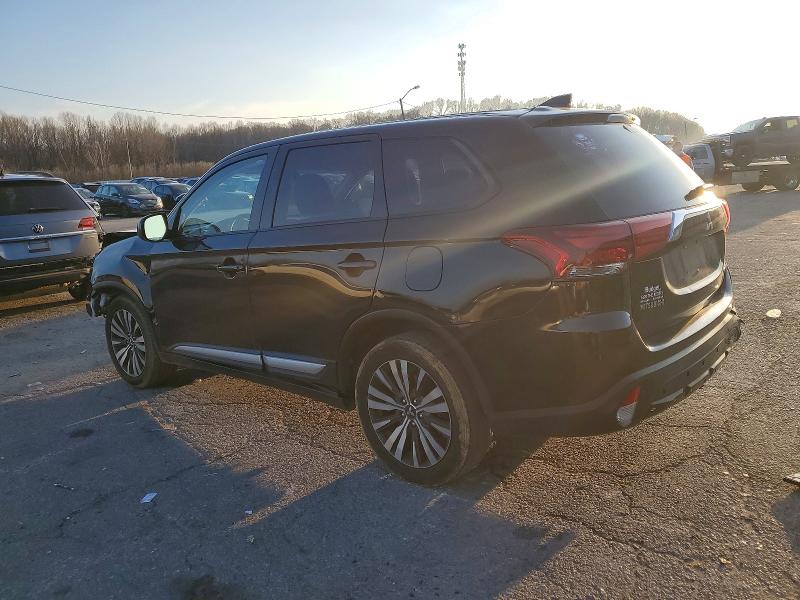 Photo 2 from auction – 2019 MITSUBISHI OUTLANDER with VIN JA4AD2A34KZ004154