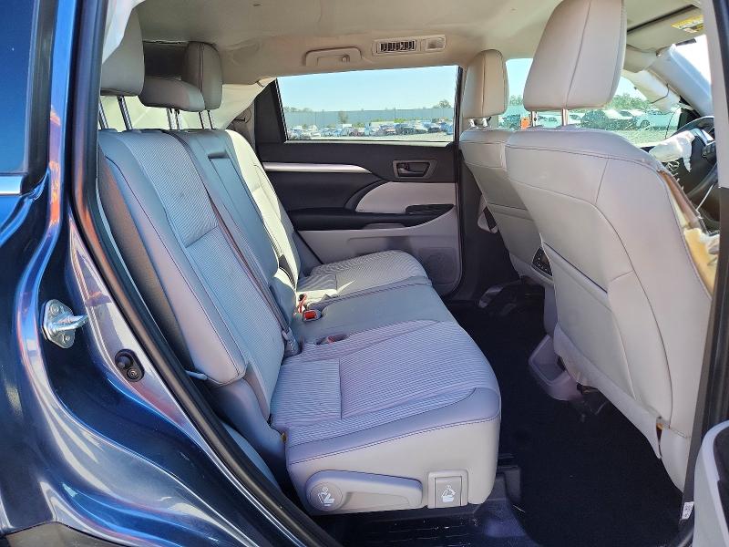 Photo 11 from auction – 2019 TOYOTA HIGHLANDER with VIN 5TDZZRFHXKS370242