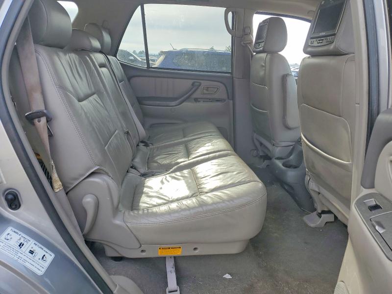 Photo 11 from auction – 2002 TOYOTA SEQUOIA with VIN 5TDBT48A62S097144