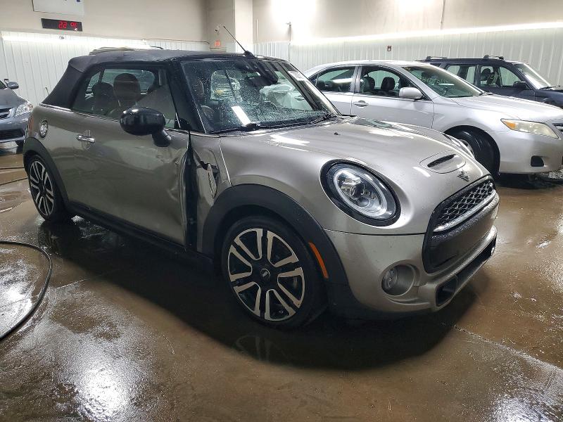 Photo 4 from auction – 2020 MINI COOPER S with VIN WMWWJ5C02L3L69443