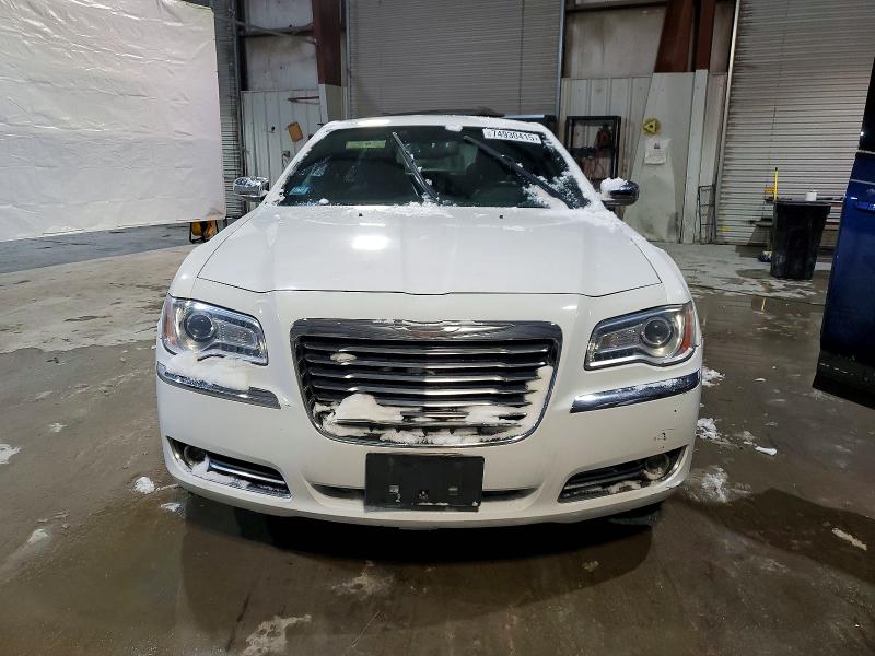 Photo 5 from auction – 2011 CHRYSLER 300 LIMITE with VIN 2C3CA5CG2BH592262