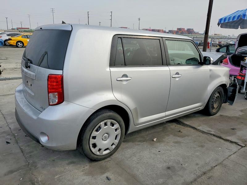 Photo 3 from auction – 2014 TOYOTA SCION XB with VIN JTLZE4FE4EJ049534