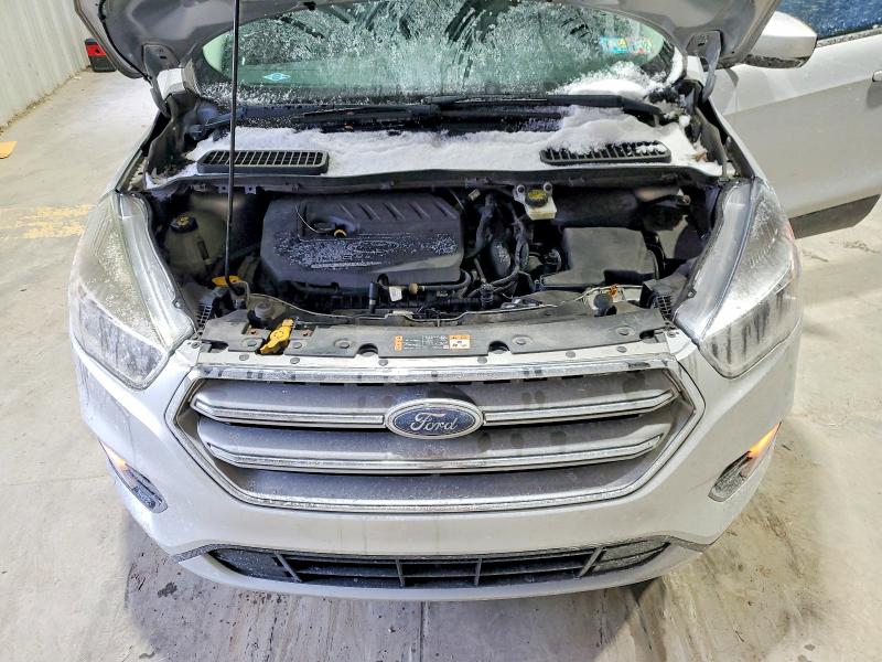 Photo 11 from auction – 2017 FORD ESCAPE SE with VIN 1FMCU0GD7HUE00454
