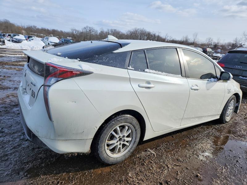 Photo 3 from auction – 2018 TOYOTA PRIUS with VIN JTDKBRFU1J3069362