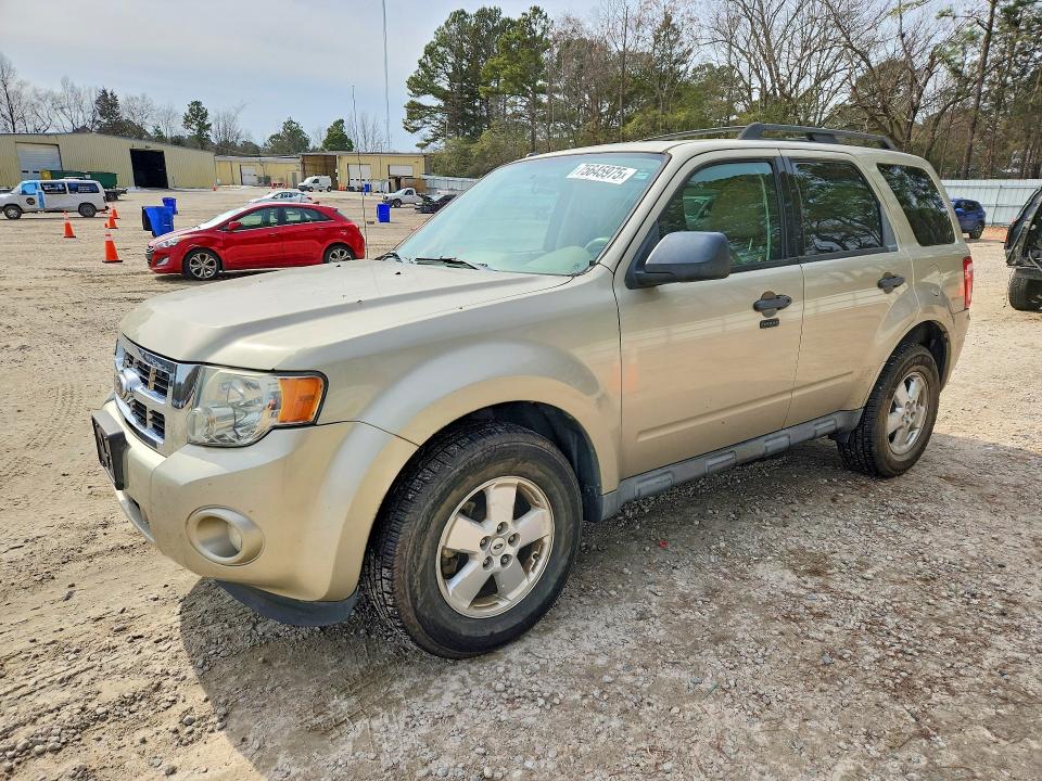 FORD ESCAPE XLT 2011 with VIN 1FMCU9D76BKA25792 - Photo from auction