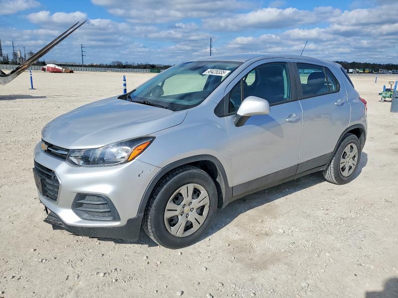 CHEVROLET TRAX LS 2018 with VIN KL7CJKSB7JB720399 - Photo from auction