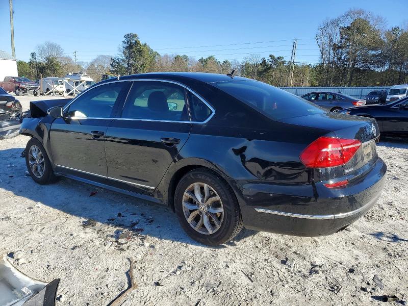 Photo 2 from auction – 2016 VOLKSWAGEN PASSAT S with VIN 1VWAT7A32GC053303