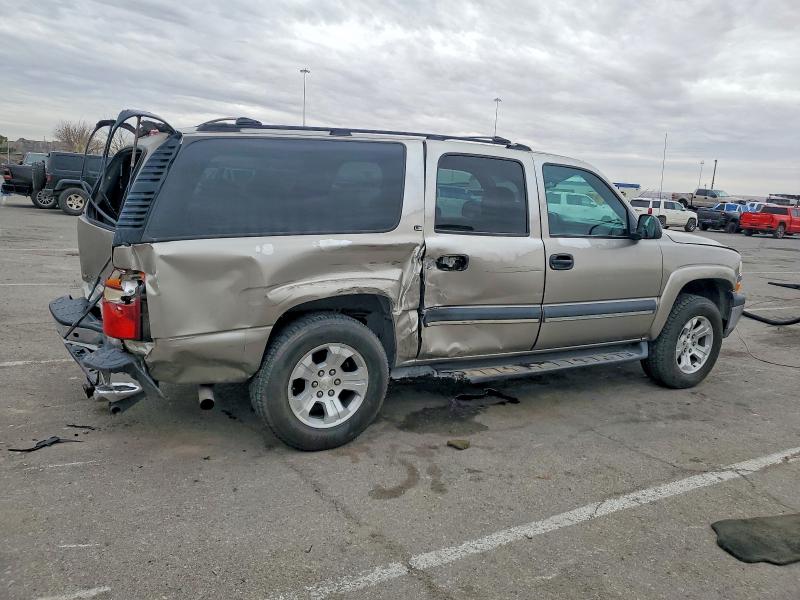 Photo 3 from auction – 2002 CHEVROLET SUBURBAN with VIN 3GNEC16T82G295729
