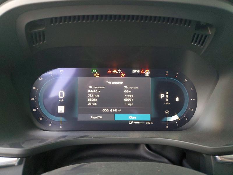 Photo 9 from auction – 2025 VOLVO XC60 PLUS with VIN YV4M12RC0S1209451