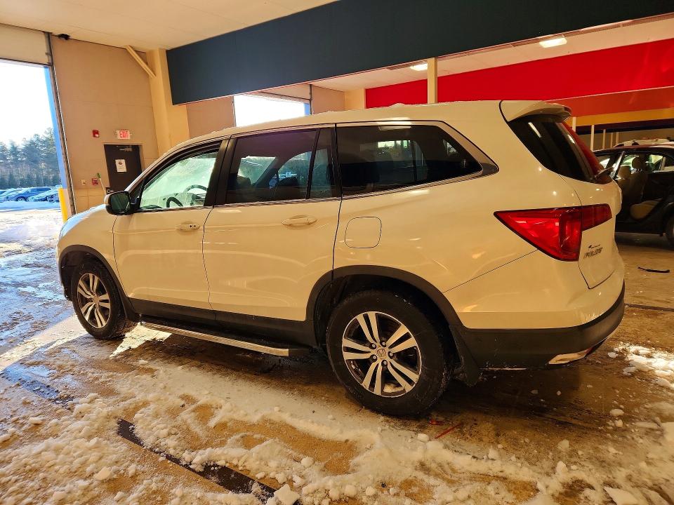 Photo 2 from auction – 2017 HONDA PILOT EXL with VIN 5FNYF6H59HB045049