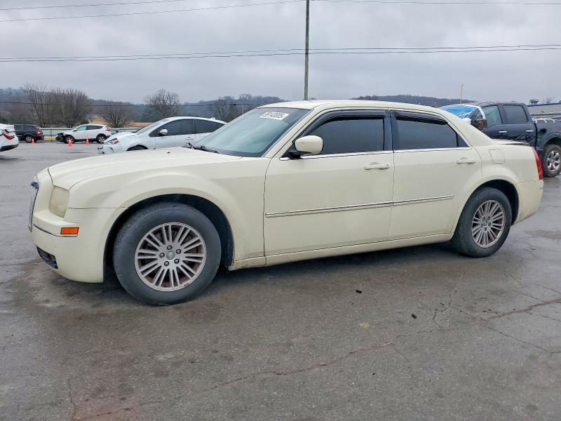 CHRYSLER 300 TOURIN 2009 with VIN 2C3KA53V19H634473 - Photo from auction