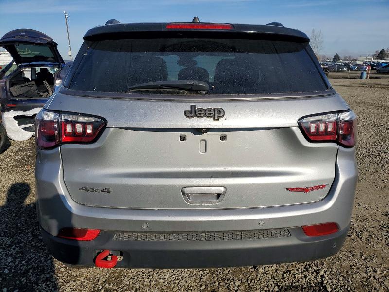 Photo 6 from auction – 2021 JEEP COMPASS with VIN 3C4NJDDB9MT600577