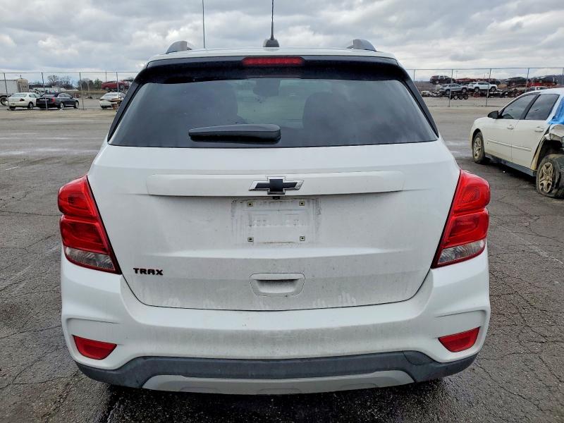 Photo 6 from auction – 2018 CHEVROLET TRAX with VIN 3GNCJLSB8JL406145