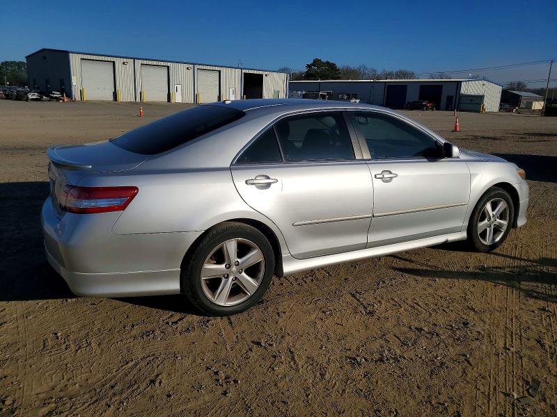 Photo 3 from auction – 2011 TOYOTA CAMRY with VIN 4T1BF3EK0BU221320