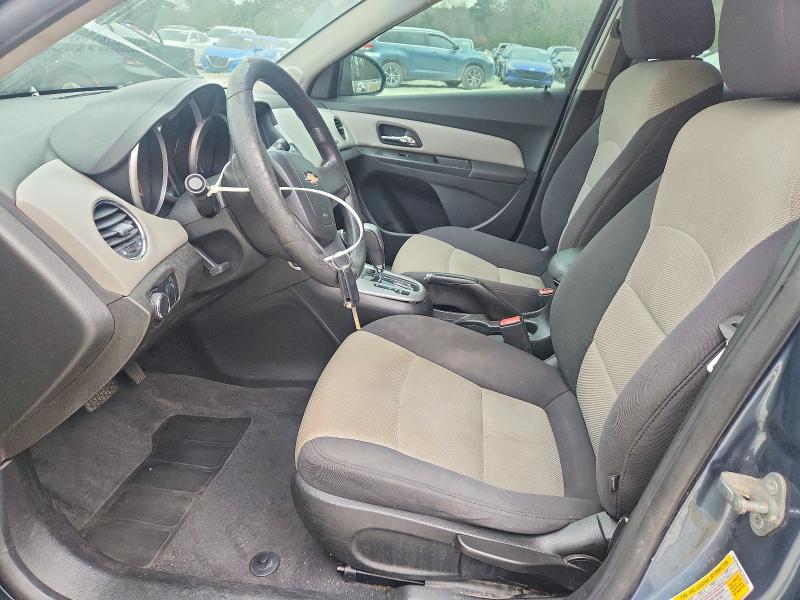 Photo 7 from auction – 2012 CHEVROLET CRUZE with VIN 1G1PC5SH9C7301036