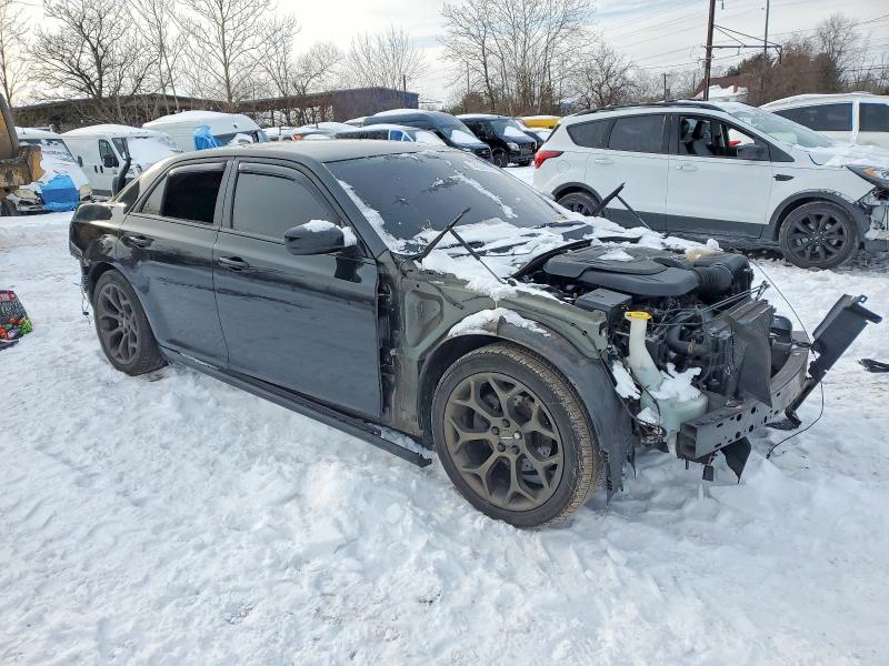 Photo 4 from auction – 2016 CHRYSLER 300 with VIN 2C3CCABG2GH358361