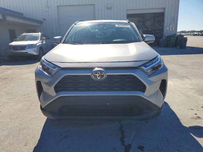 Photo 5 from auction – 2023 TOYOTA RAV4 with VIN 2T3W1RFV7PW242983