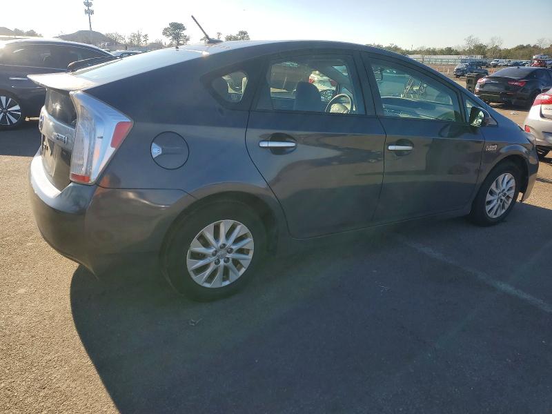 Photo 3 from auction – 2012 TOYOTA PRIUS PLUG with VIN JTDKN3DP9C3019619