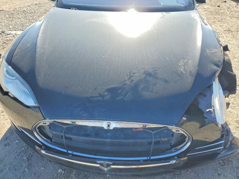 Photo 11 from auction – 2015 TESLA MODEL S 85 with VIN 5YJSA4H24FF089469