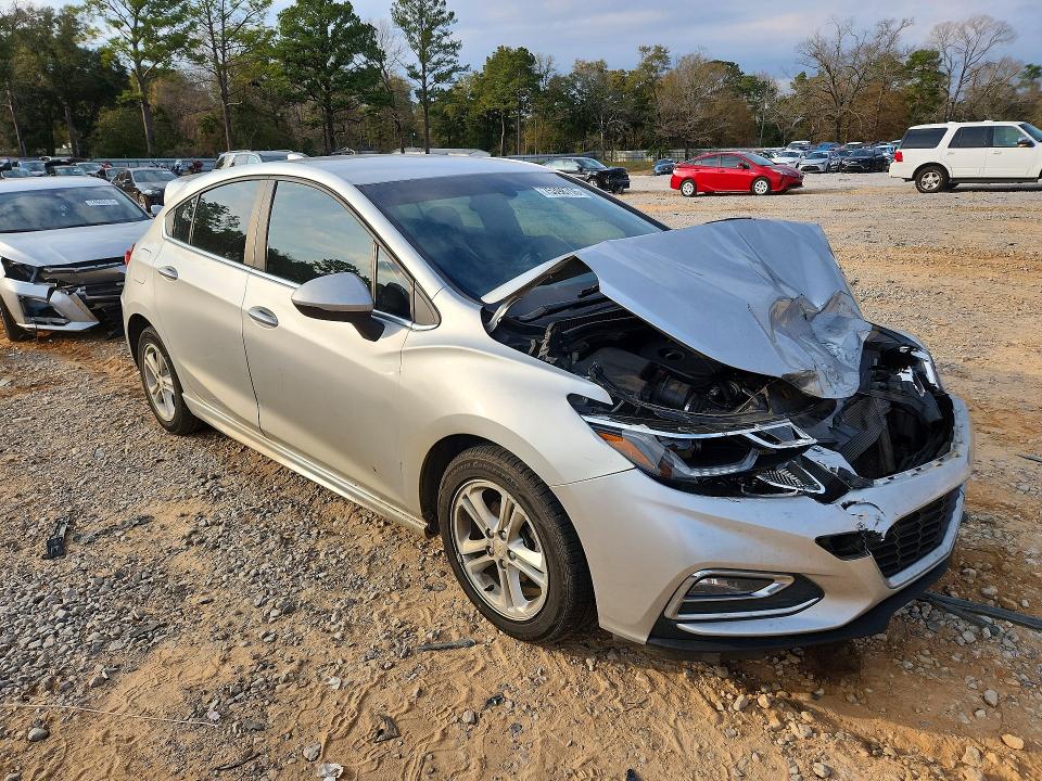 Photo 4 from auction – 2018 CHEVROLET CRUZE with VIN 3G1BE6SM9JS535330