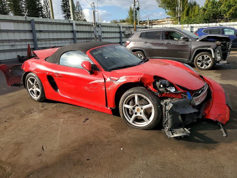 Photo 4 from auction – 2016 PORSCHE BOXSTER with VIN WP0CA2A85GS120546