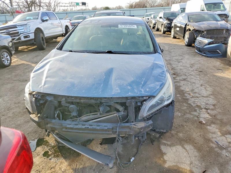 Photo 5 from auction – 2017 HYUNDAI SONATA SE with VIN 5NPE24AFXHH561332