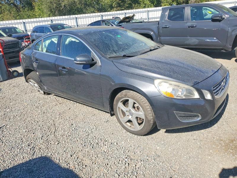 Photo 4 from auction – 2012 VOLVO S60 T5 with VIN YV1622FS5C2103569