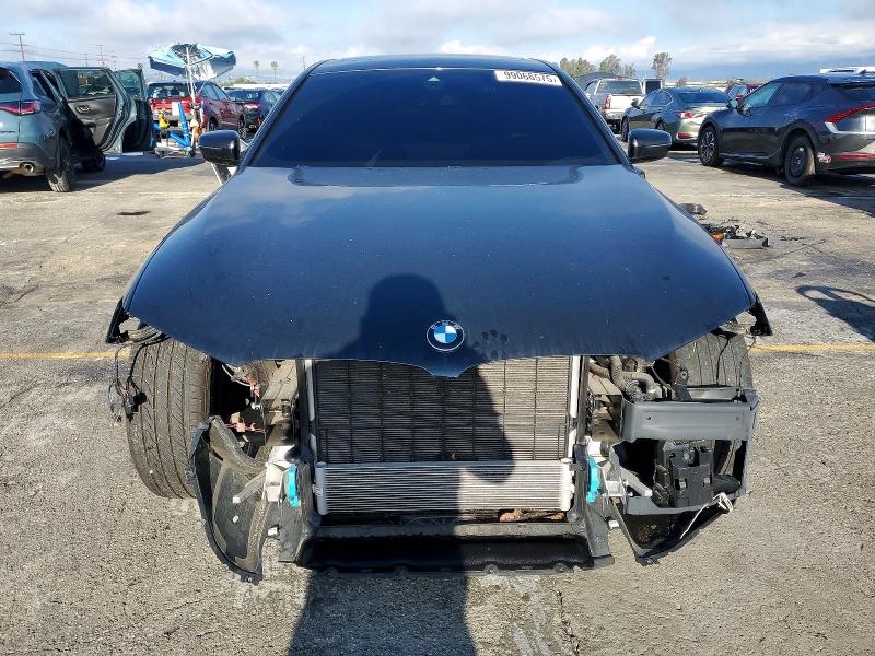 Photo 5 from auction – 2021 BMW 530E with VIN WBA13AG04MCF12744