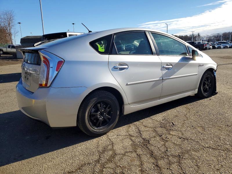 Zdjęcie 3 z aukcji – 2014 TOYOTA PRIUS z VIN JTDKN3DU7E1768973