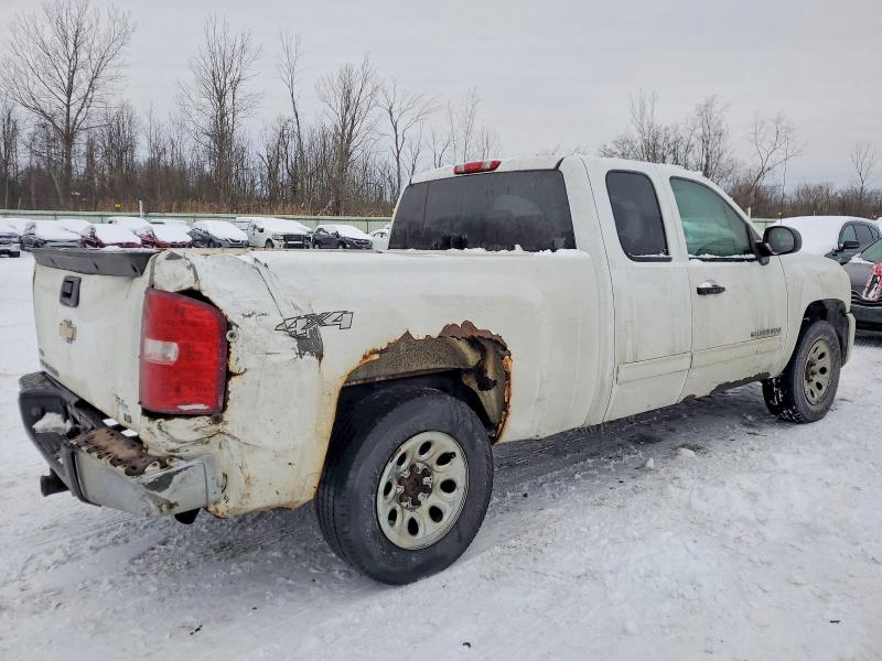 Photo 3 from auction – 2011 CHEVROLET SILVERADO with VIN 1GCRKREA3BZ127704