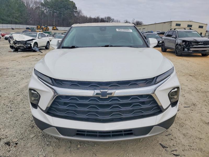 Photo 5 from auction – 2023 CHEVROLET BLAZER with VIN 3GNKBCR47PS106353
