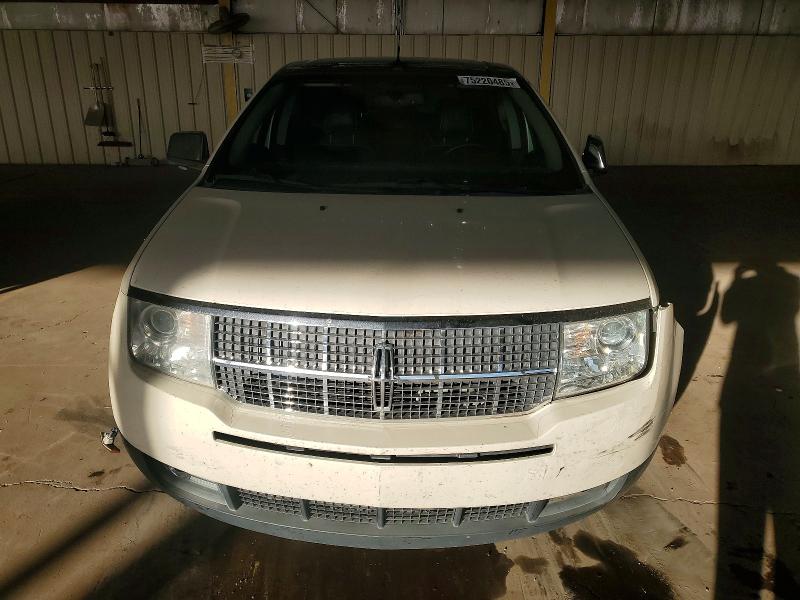 Photo 5 from auction – 2008 LINCOLN MKX with VIN 2LMDU68C18BJ39202