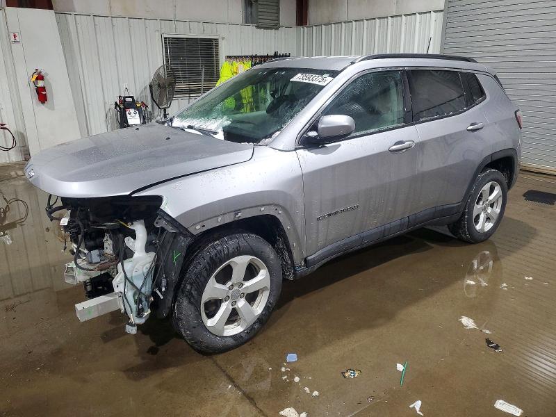 JEEP COMPASS LA 2019 with VIN 3C4NJDBB0KT646038 - Photo from auction