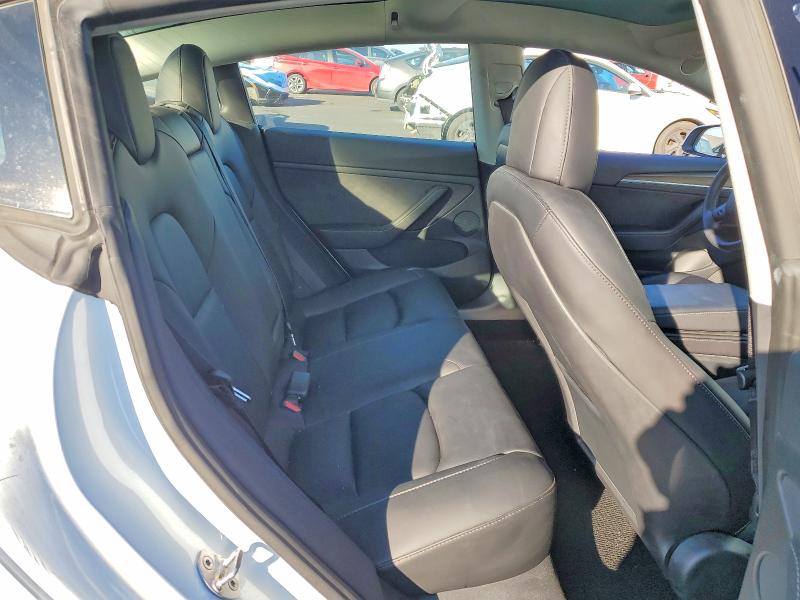 Photo 10 from auction – 2022 TESLA MODEL 3 with VIN 5YJ3E1EA3NF354450