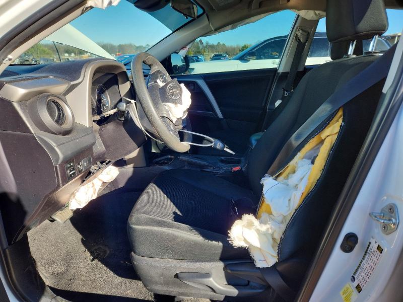 Photo 7 from auction – 2018 TOYOTA RAV4 with VIN 2T3ZFREV0JW444829