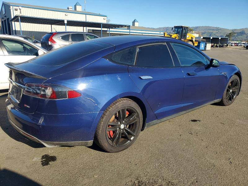 Photo 3 from auction – 2014 TESLA MODEL S with VIN 5YJSA1H1XEFP33397