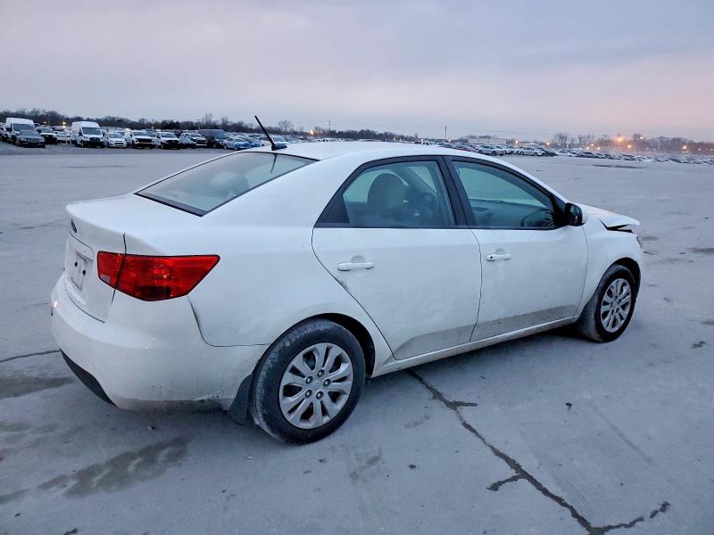 Photo 3 from auction – 2012 KIA FORTE LX with VIN KNAFT4A20C5558671
