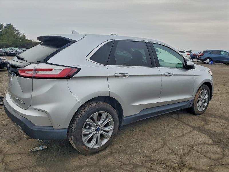 Photo 3 from auction – 2019 FORD EDGE TITAN with VIN 2FMPK4K95KBC11753